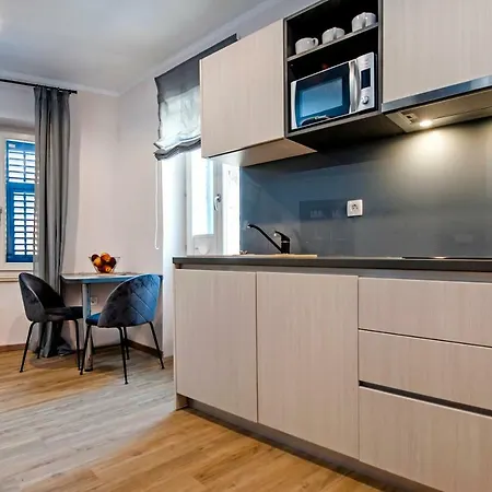 Harmony In Blue Rovigno