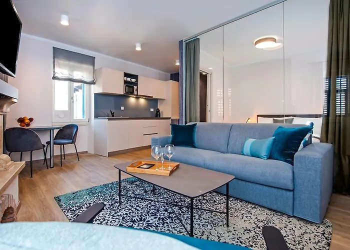 Harmony In Blue 아파트