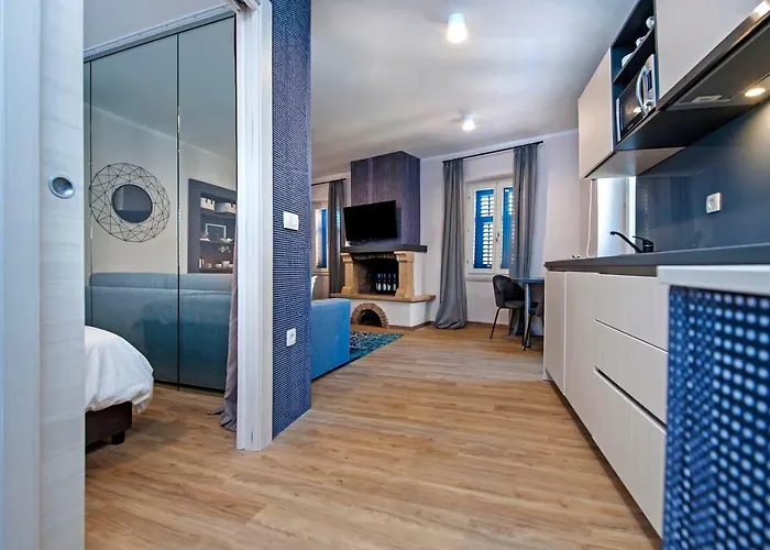 아파트 Harmony In Blue 로비니