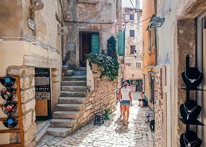 아파트 Harmony In Blue